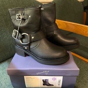 Universal Thread Black Buckle Ankle Boots (NWT)